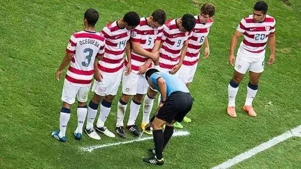 aerosol vanishing spray for soccer referees