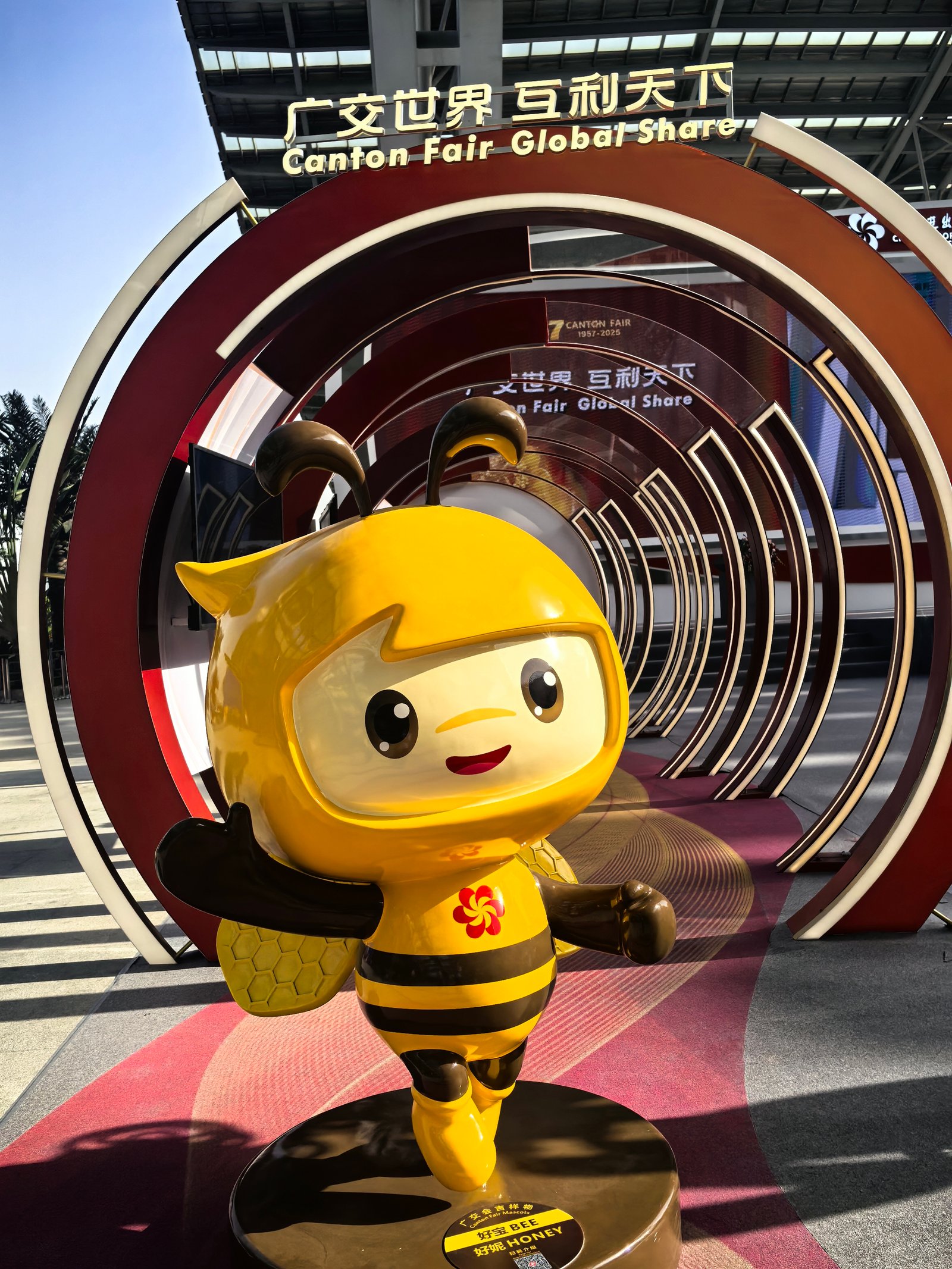 freight forwarder at the Canton Fair Exhibition's Opening Day