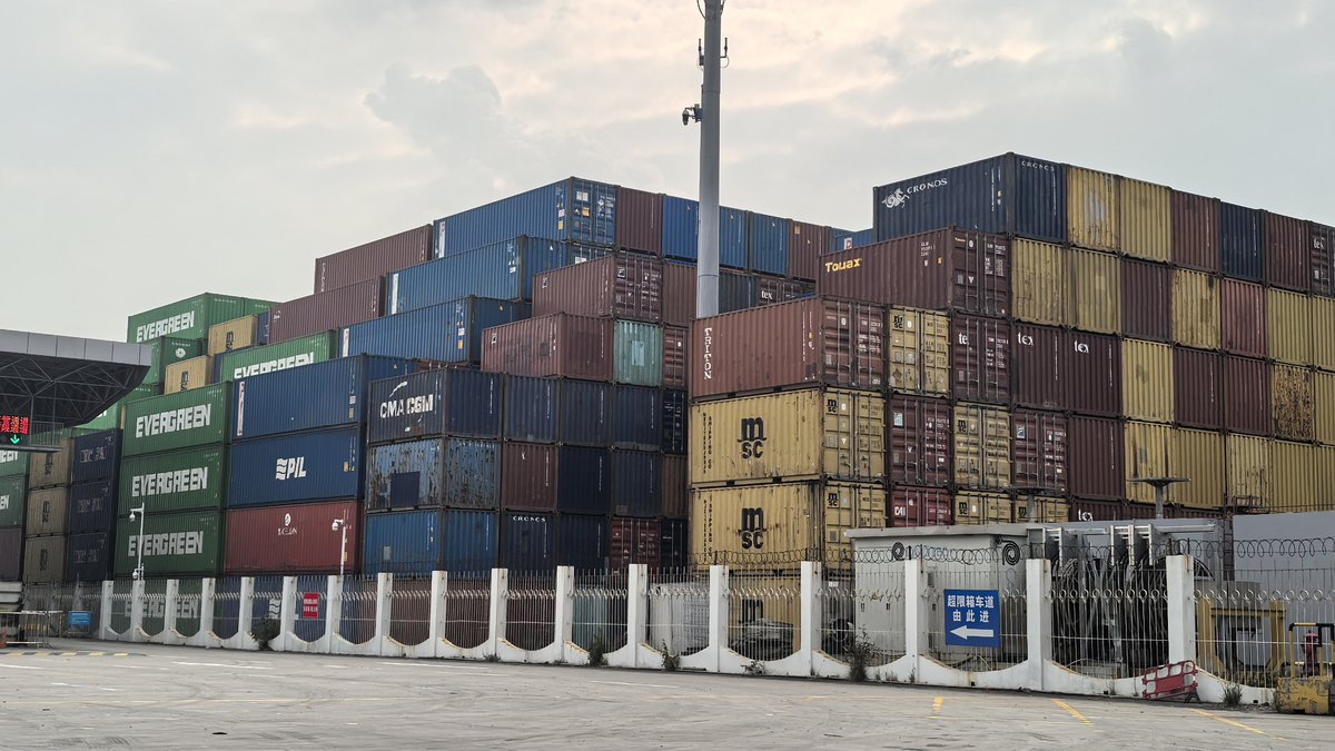 Container terminal in China &mdash; freight rates from China to Kenya