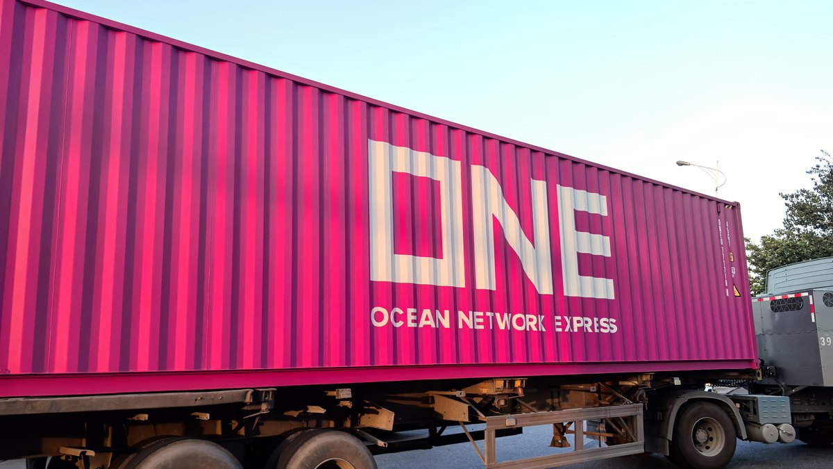 LCL consolidation from China to Latvia