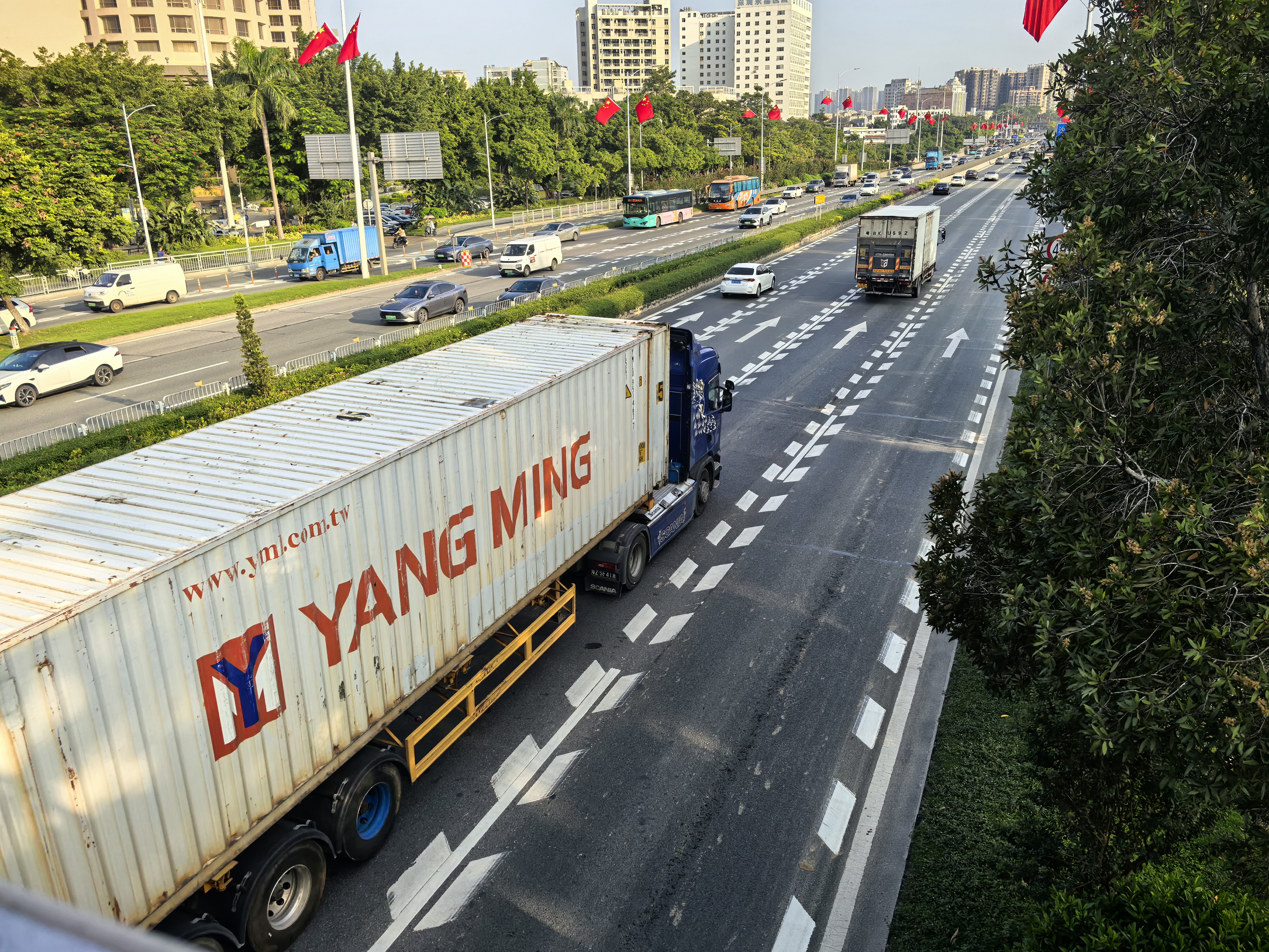 DHL international express shipping rates from China to Lithuania