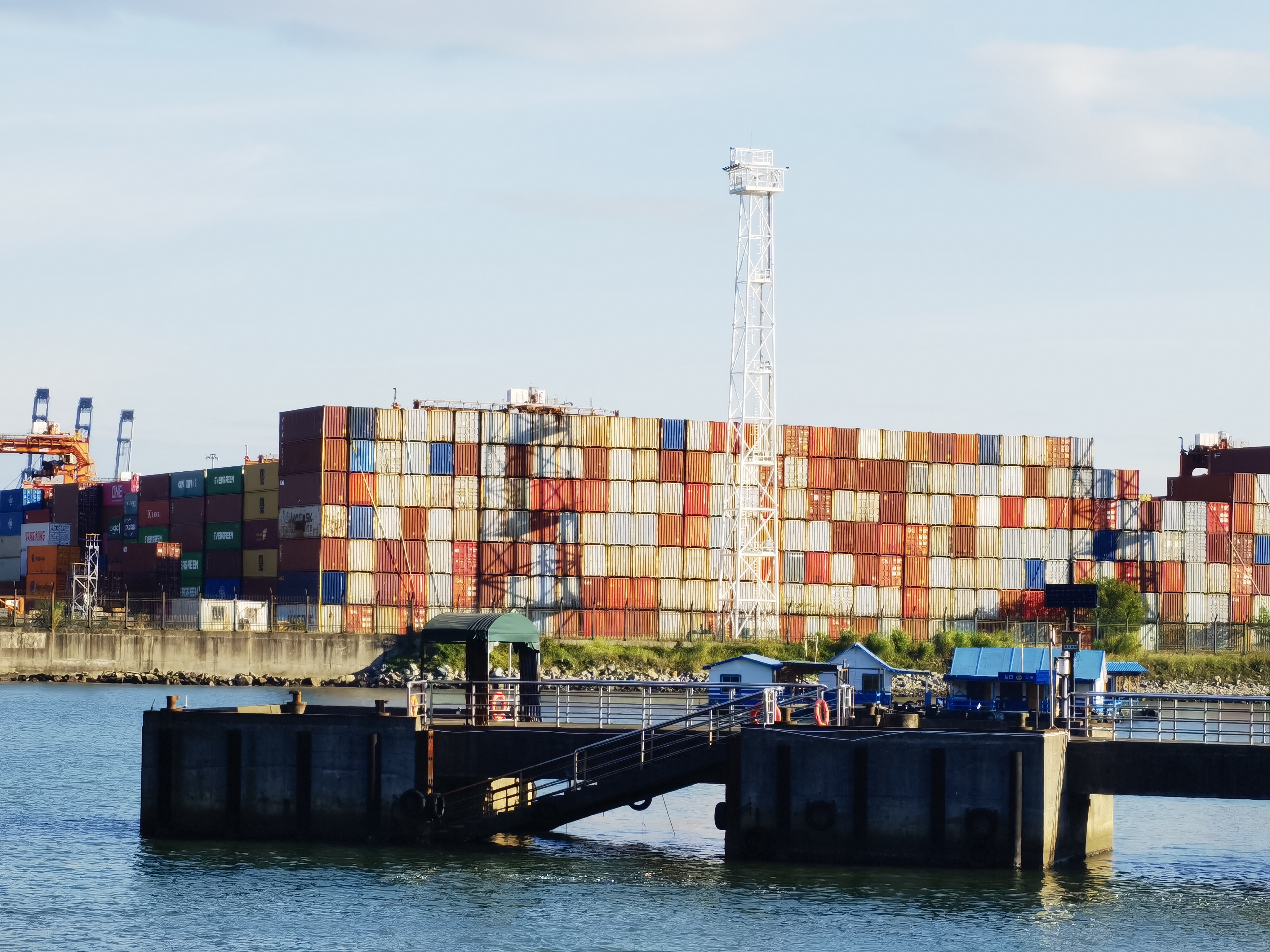 LCL shipping cost from China to Mayotte in 2025