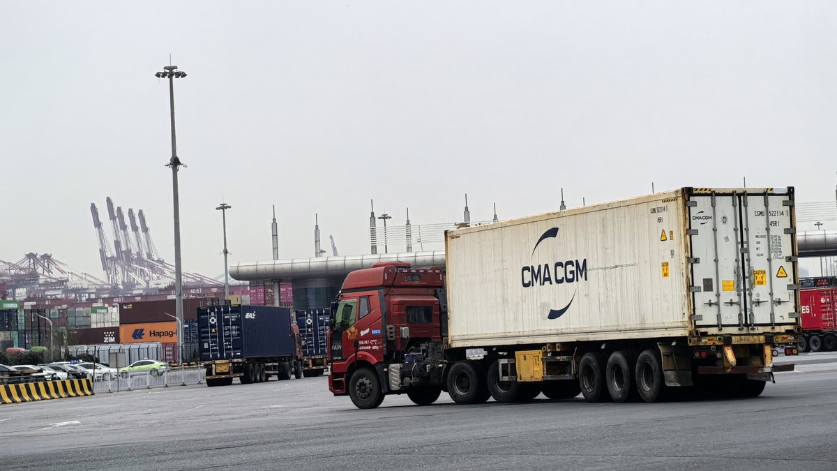 Container terminal in China &mdash; freight rates from China to Mozambique