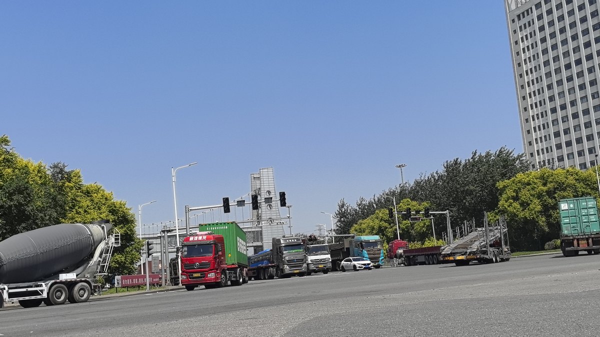 Container terminal in China &mdash; freight rates from China to Oman