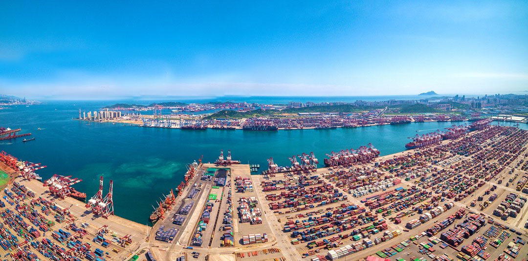 container terminal port of qingdao